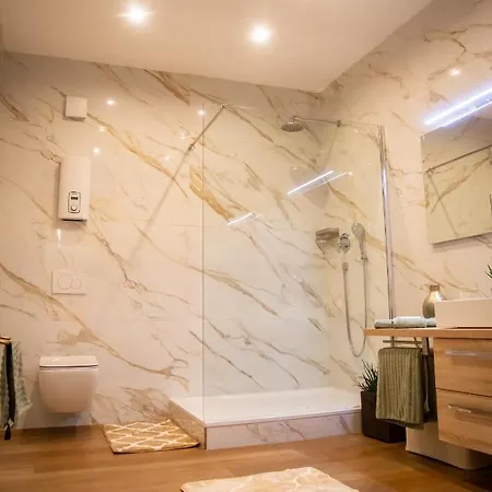 Loft Lechenich شقة *